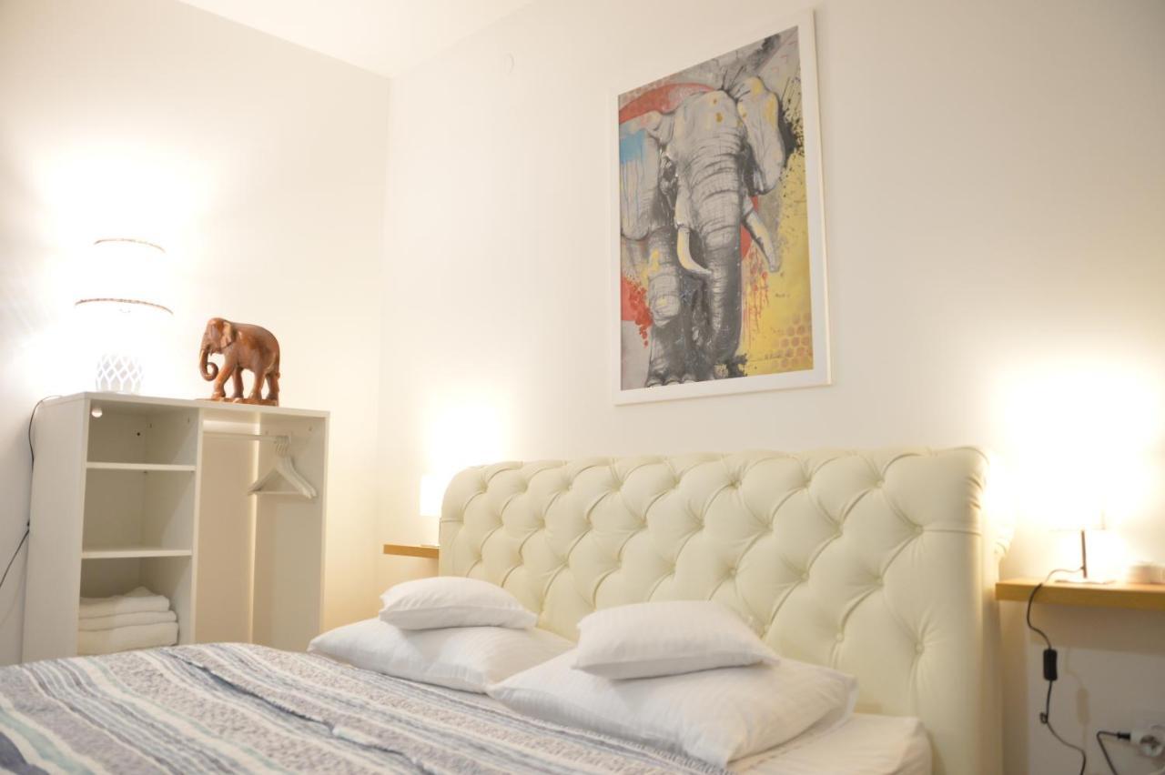 Pupin Palata Business Apartman B5 Novi Sad Exterior foto