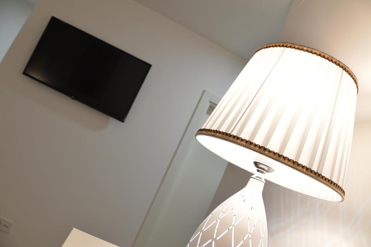 Pupin Palata Business Apartman B5 Novi Sad Exterior foto